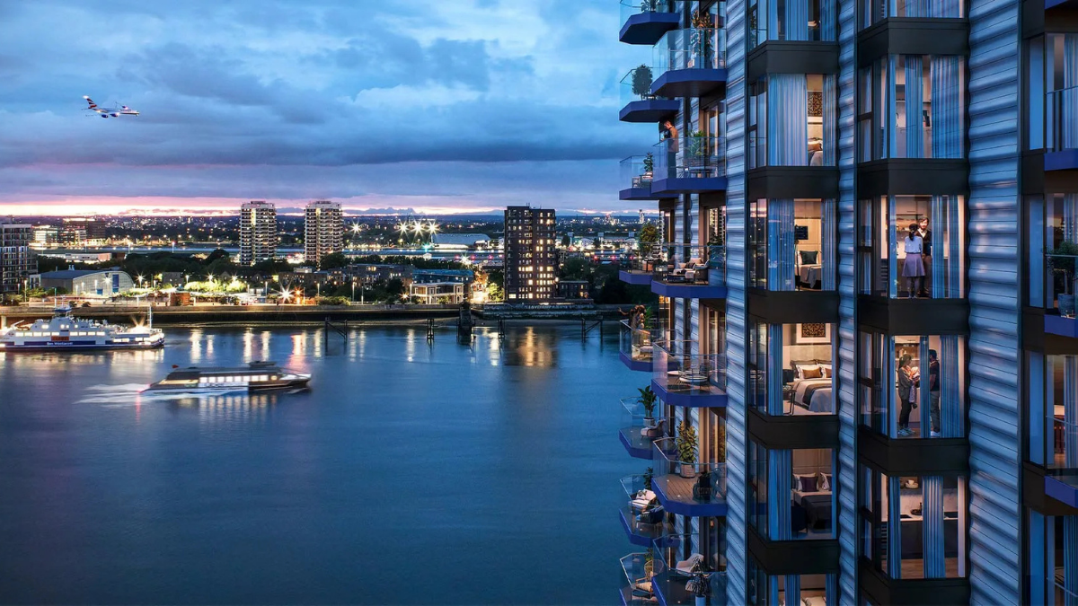 2 2 35 Royal Arsenal Riverside